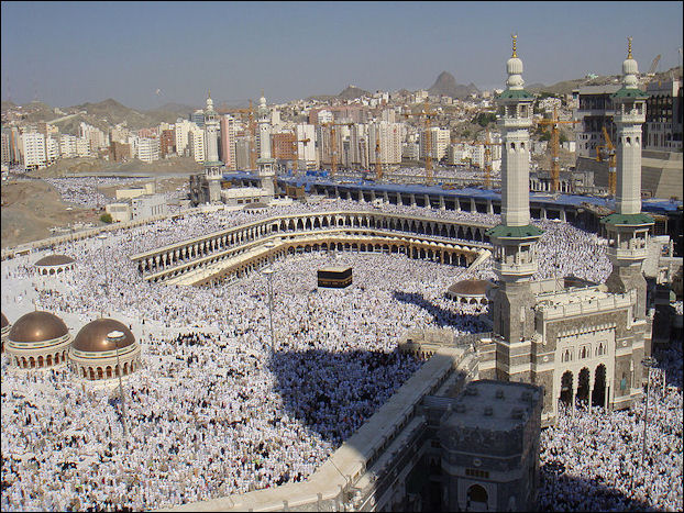 20120509-Kaaba at al-Haram Mosque.jpg